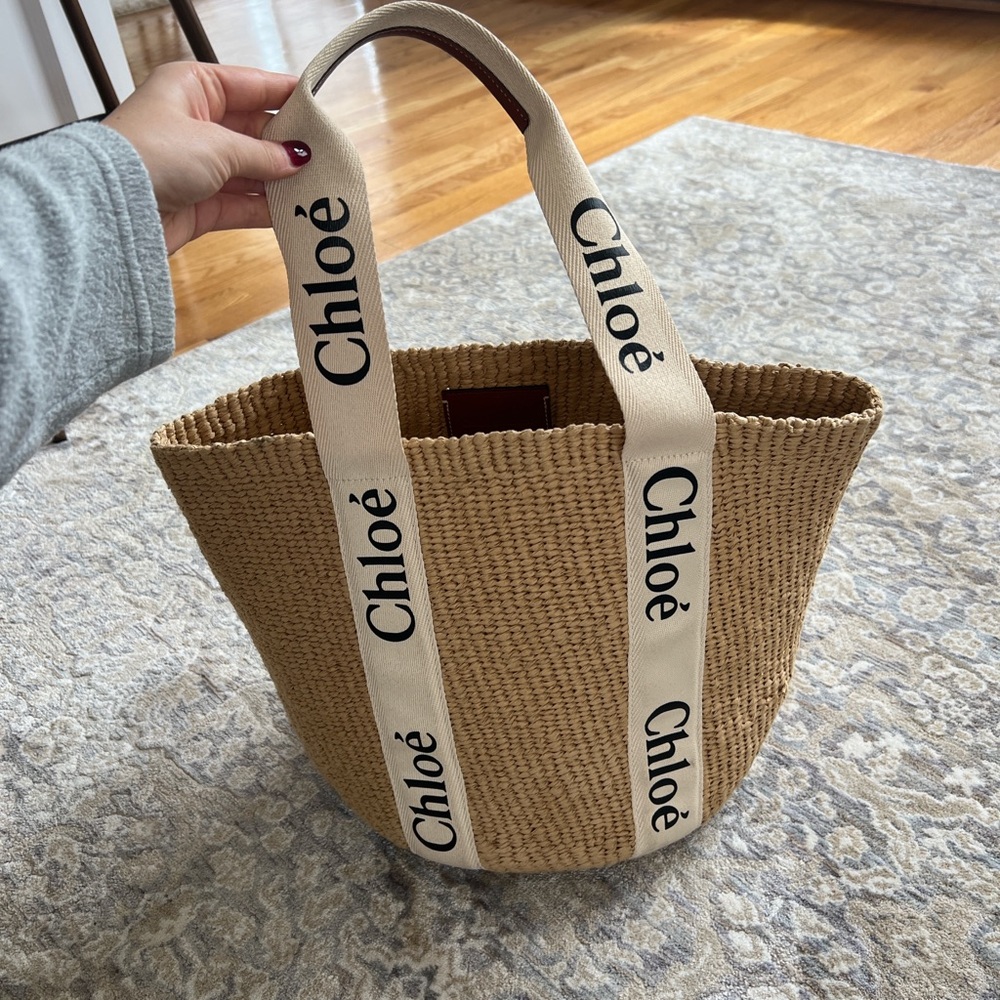 Chloé
x Mifuko Woody SMALL Woven Basket Tote
